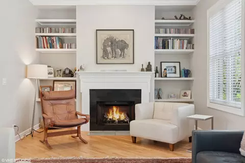 Living - 511 Forest Ave, Evanston, IL 60202 photo 2 of 2