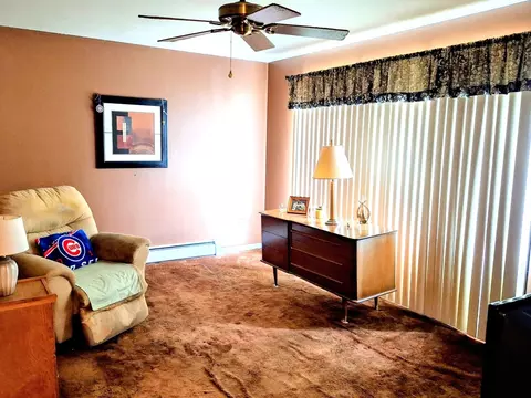 Living - 331 Orchard St, Hillside, IL 60162 photo 3 of 4