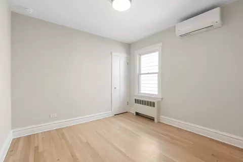 Bedroom - 5747 N Melvina Ave, Chicago, IL 60646 photo 5 of 5