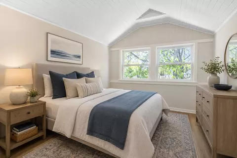 Bedroom - 5747 N Melvina Ave, Chicago, IL 60646 photo 1 of 5