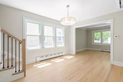 Living - 5747 N Melvina Ave, Chicago, IL 60646 photo 4 of 4