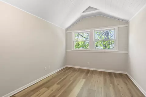 Bedroom - 5747 N Melvina Ave, Chicago, IL 60646 photo 2 of 5