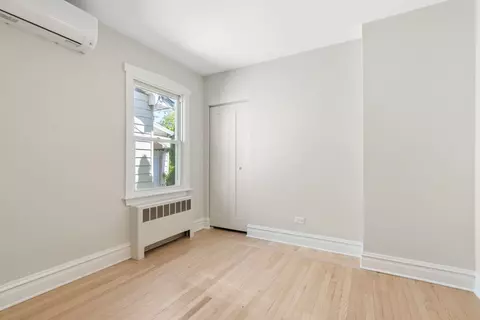 Bedroom - 5747 N Melvina Ave, Chicago, IL 60646 photo 4 of 5