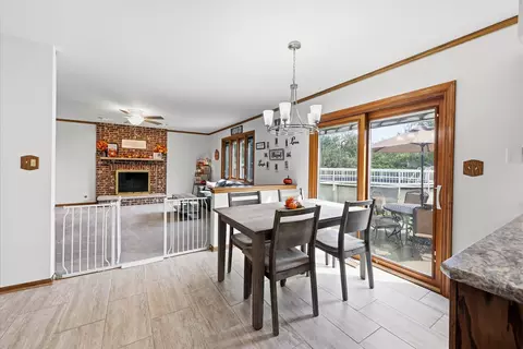 Dining - 655 Crest Dr, Cary, IL 60013 photo 1 of 1