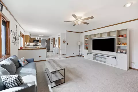 Living - 655 Crest Dr, Cary, IL 60013 photo 7 of 7
