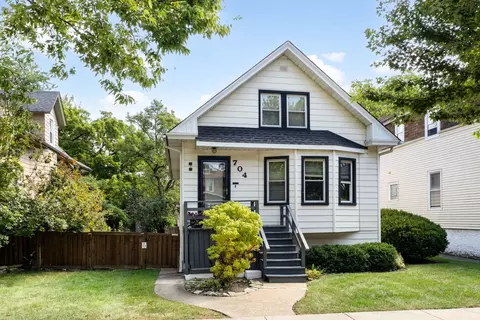 704 S Harvey Ave, Oak Park, IL 60304