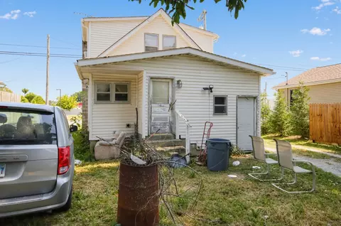 Exterior - 306 S Maple St, Brighton, IL 62012 photo 3 of 4