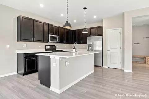 Kitchen - 1012 Draper Rd, Mchenry, IL 60050 photo 6 of 7