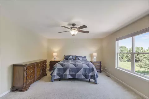 Bedroom - 422 W Amberside Dr, Elgin, IL 60124 photo 1 of 4
