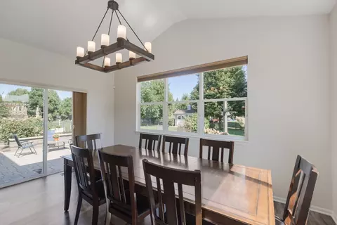 Dining - 422 W Amberside Dr, Elgin, IL 60124 photo 1 of 2