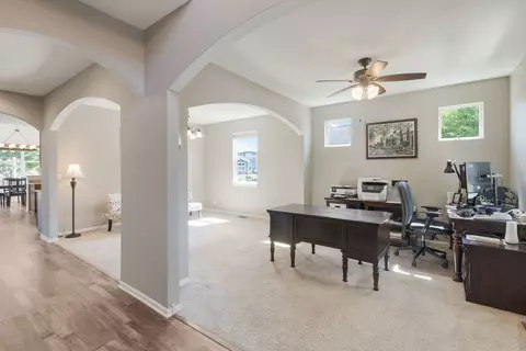 Entry Way - 422 W Amberside Dr, Elgin, IL 60124 photo 1 of 3