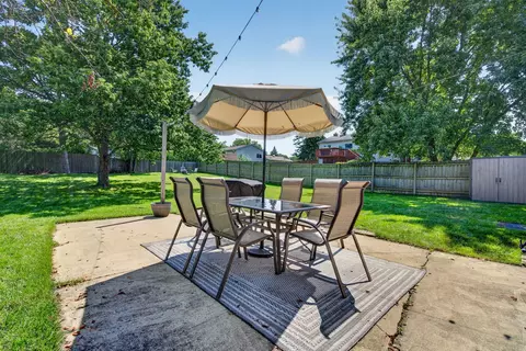 Exterior - 2021 Lancaster Ln, Wheaton, IL 60189 photo 5 of 12