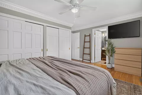 Bedroom - 2021 Lancaster Ln, Wheaton, IL 60189 photo 2 of 5