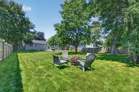 Exterior - 2021 Lancaster Ln, Wheaton, IL 60189 photo 8 of 12
