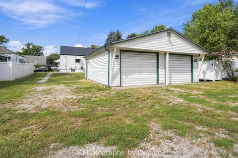 Exterior - 1536 S 6th Ave, Kankakee, IL 60901 photo 3 of 3