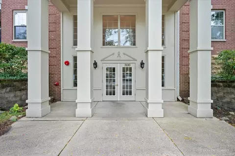 Exterior - 3100 Town Square Dr #101, Rolling Meadows, IL 60008 photo 6 of 6