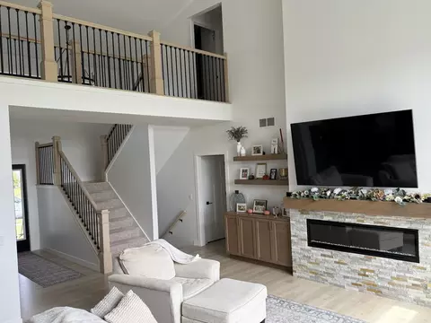 Other - 237 W Torrey Pines Dr, Eldridge, IA 52748 photo 1 of 7