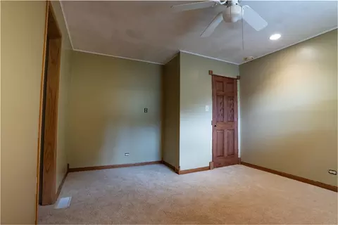 Bedroom - 3305 Pheasant Dr, Rolling Meadows, IL 60008 photo 10 of 12
