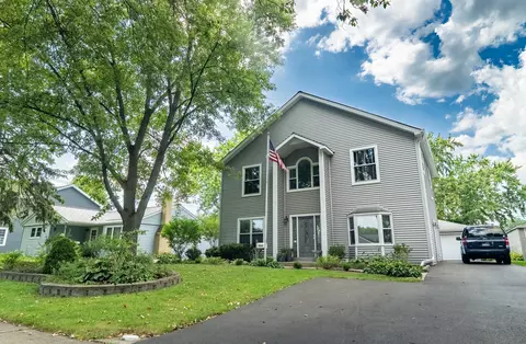 Exterior - 3305 Pheasant Dr, Rolling Meadows, IL 60008 photo 2 of 9