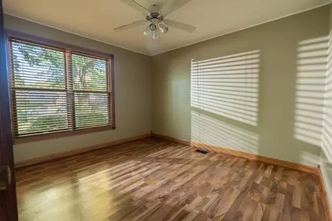 Bedroom - 3305 Pheasant Dr, Rolling Meadows, IL 60008 photo 8 of 12