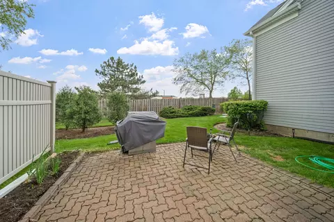 Exterior - 4825 Turnberry Dr, Hoffman Estates, IL 60010 photo 3 of 3