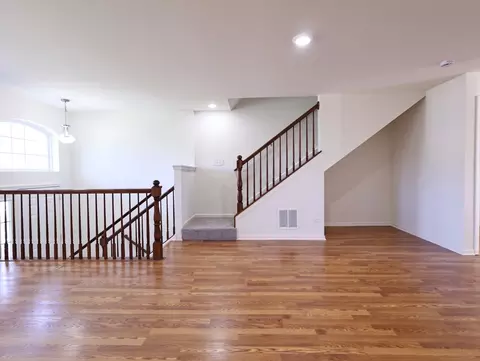 Living - 14604 Thomas Jefferson Dr, Plainfield, IL 60544 photo 3 of 7