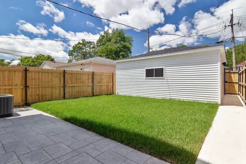 Exterior - 5000 W Argyle St, Chicago, IL 60630 photo 3 of 3