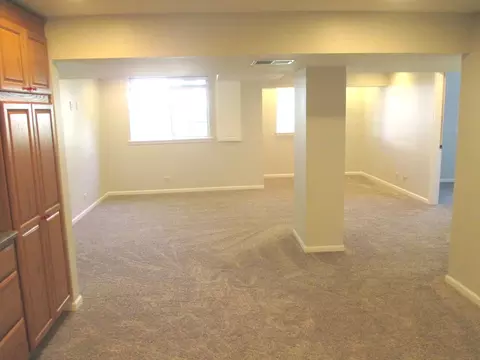 Living - 500 Rose Ln, Bartlett, IL 60103 photo 9 of 10
