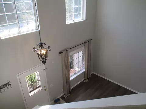 Entry Way - 500 Rose Ln, Bartlett, IL 60103 photo 1 of 1