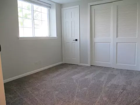 Bedroom - 500 Rose Ln, Bartlett, IL 60103 photo 6 of 6
