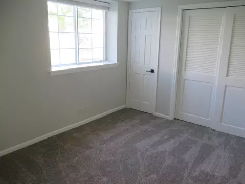 Bedroom - 500 Rose Ln, Bartlett, IL 60103 photo 4 of 6