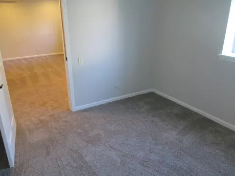 Bedroom - 500 Rose Ln, Bartlett, IL 60103 photo 5 of 6
