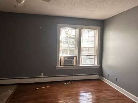 Living - 632 N Pershing St, Energy, IL 62933 photo 6 of 6