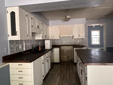 Kitchen - 632 N Pershing St, Energy, IL 62933 photo 3 of 3