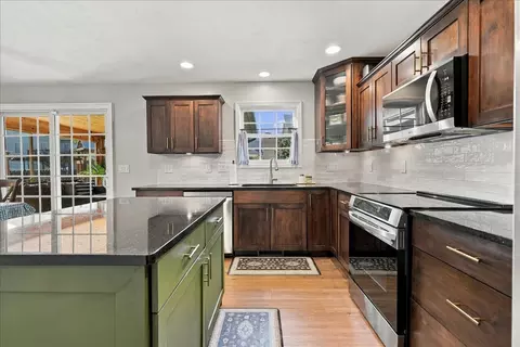 Kitchen - 1403 Kickapoo Creek Rd, Bloomington, IL 61705 photo 3 of 4