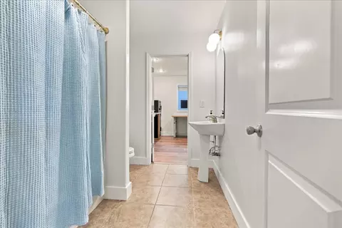 Bath - 1403 Kickapoo Creek Rd, Bloomington, IL 61705 photo 2 of 5