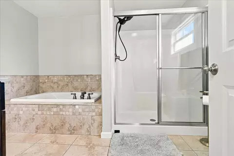 Bath - 1403 Kickapoo Creek Rd, Bloomington, IL 61705 photo 5 of 5