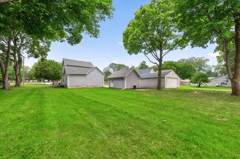 Exterior - 705 S 3rd St, Oregon, IL 61061 photo 6 of 8