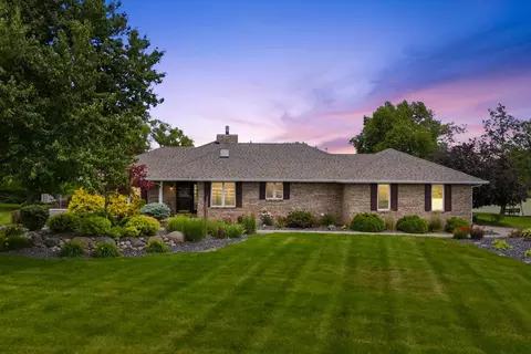 23709 66th Ave N, Port Byron, IL 61275