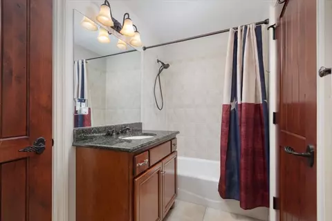 Bath - 849 E Hillside Rd, Naperville, IL 60540 photo 7 of 8