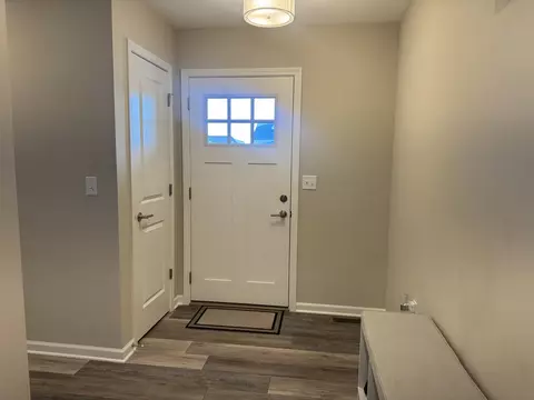 Entry Way - 609 34th St, Peru, IL 61354 photo 1 of 1