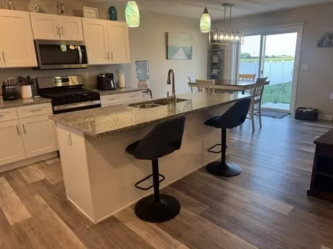 Kitchen - 609 34th St, Peru, IL 61354 photo 1 of 4