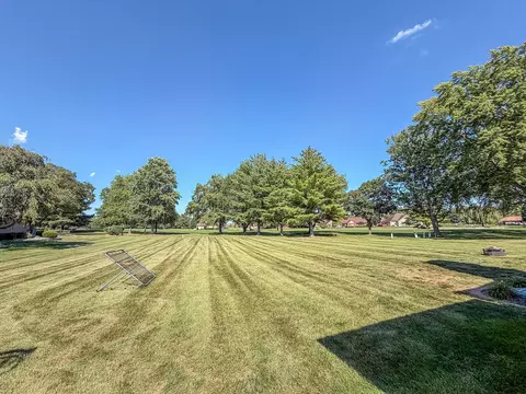 Exterior - 7 Pinehurst Dr, Mattoon, IL 61938 photo 19 of 19