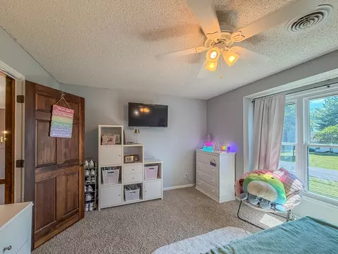 Bedroom - 7 Pinehurst Dr, Mattoon, IL 61938 photo 11 of 12