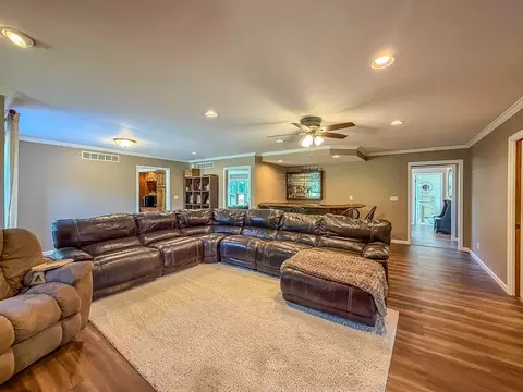 Living - 7 Pinehurst Dr, Mattoon, IL 61938 photo 14 of 16