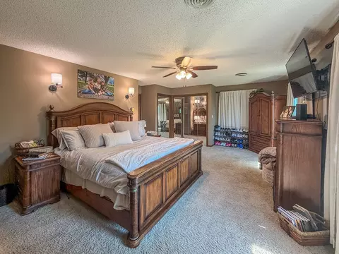 Bedroom - 7 Pinehurst Dr, Mattoon, IL 61938 photo 4 of 12