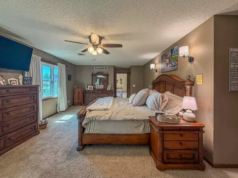 Bedroom - 7 Pinehurst Dr, Mattoon, IL 61938 photo 6 of 12