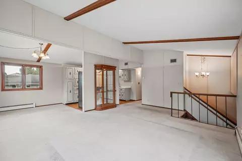 Living - 814 Pinecrest Dr, Rantoul, IL 61866 photo 4 of 11