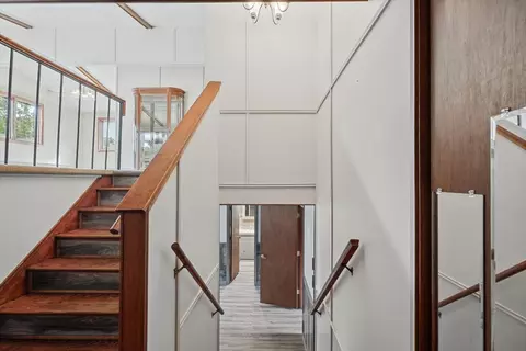Entry Way - 814 Pinecrest Dr, Rantoul, IL 61866 photo 4 of 6