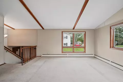 Living - 814 Pinecrest Dr, Rantoul, IL 61866 photo 7 of 11